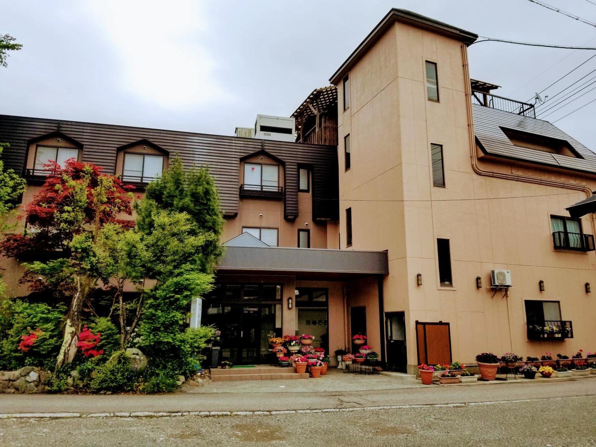 Hakuba Hotel Hana-No-Sato Extérieur photo